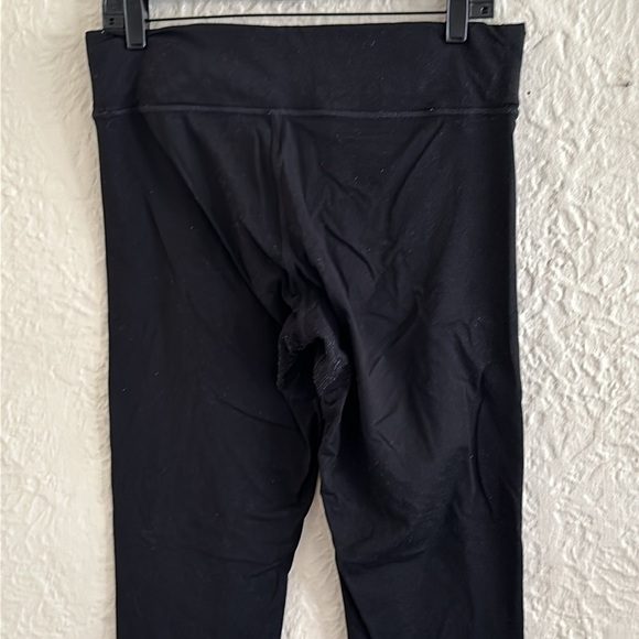 Victoria’s Secret Pink Ultimate Yoga Leggings Black Active Gray Logo Large FLAWS - Picture 7 of 13